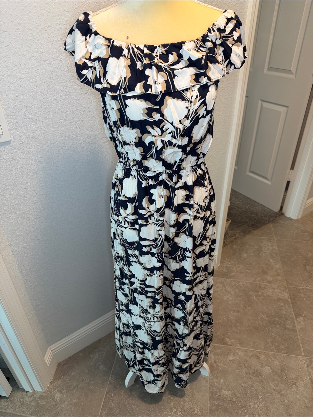 LOFT Maxi Dress